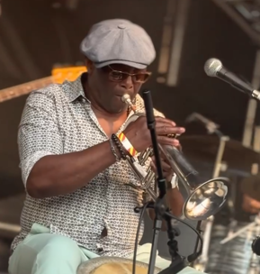 Ouvrir la vidéo d’Edmony Krater au Tropical Pressure Festival 2026