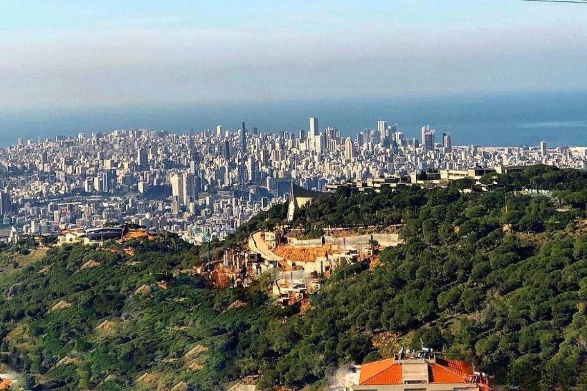 Vue de Beyrouth depuis Mansourieh au Mont-Liban